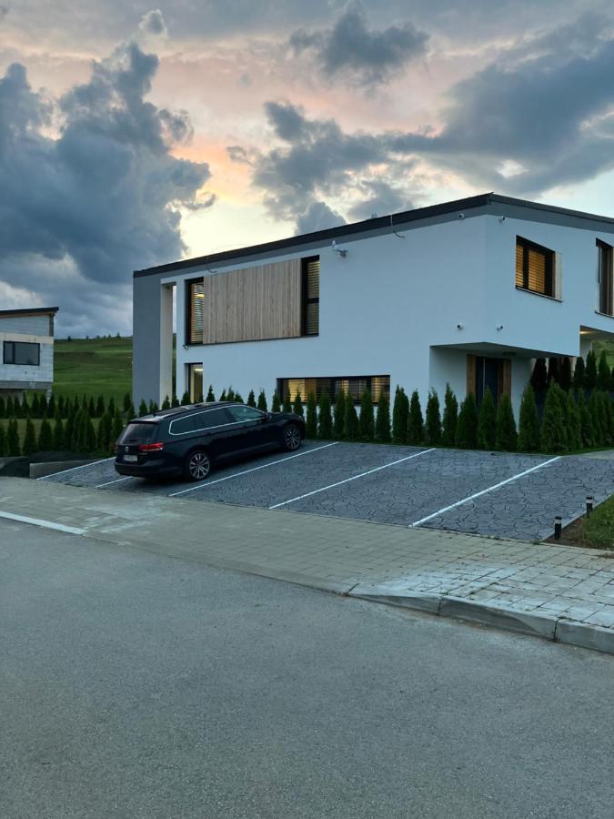 Luxury Apartments Maly Slavkov Exterior foto